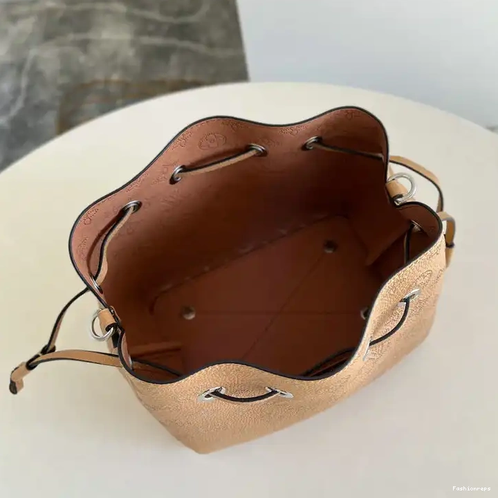 Fashionreps LV Bag 2112YA0028 0821